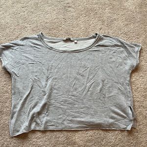 Athleta Grey cropped tee